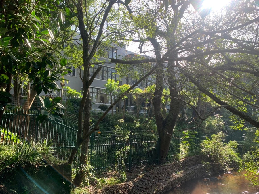 2 Bedroom Property for Sale in Newlands Western Cape